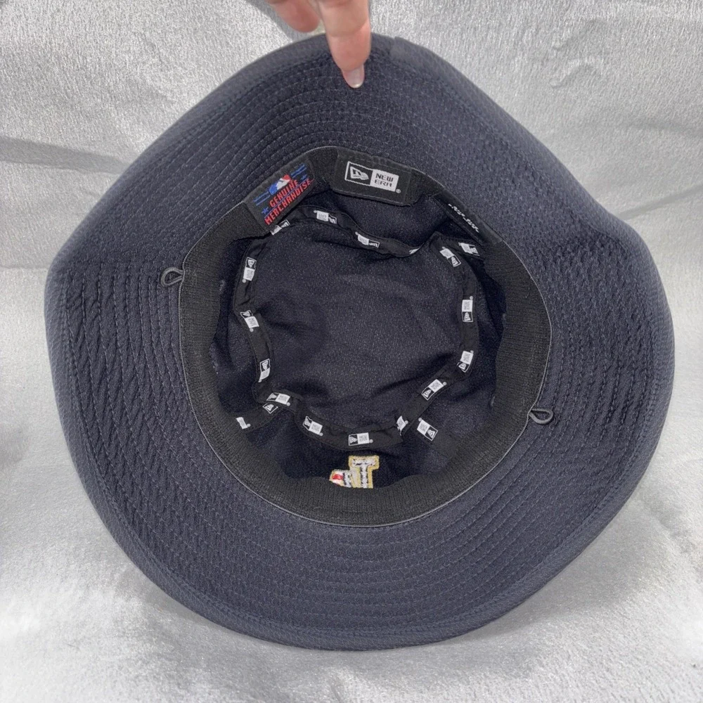 LA Dodgers Stars And Stripes NL  LOGO Bucket Hat Navy Blue New Era 2018 MLB‎ EUC